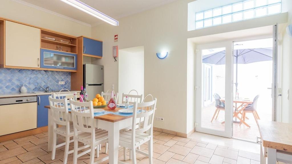 Refurbished Beachfront House, Pool, Ac, Wifi, Albufeira, Sea View Exterior foto