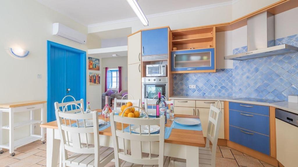 Refurbished Beachfront House, Pool, Ac, Wifi, Albufeira, Sea View Exterior foto