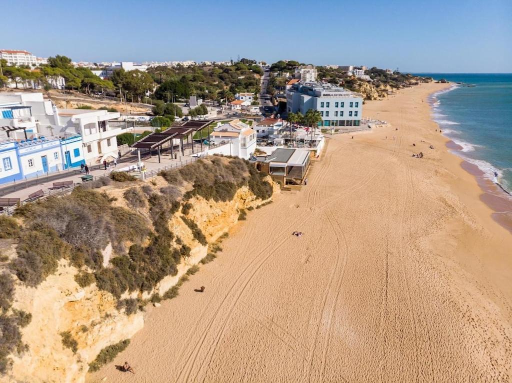 Refurbished Beachfront House, Pool, Ac, Wifi, Albufeira, Sea View Exterior foto