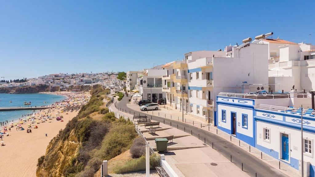 Refurbished Beachfront House, Pool, Ac, Wifi, Albufeira, Sea View Exterior foto